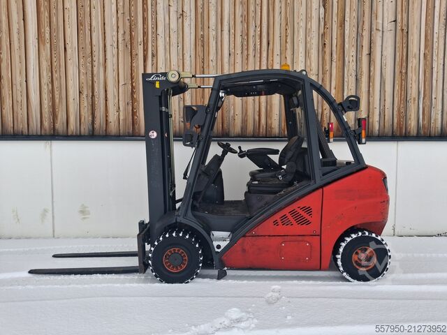 Gabelstapler Linde H 25 Diesel Triplex