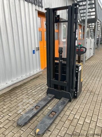 Hochhubwagen Liugong CLG2S016-WF3