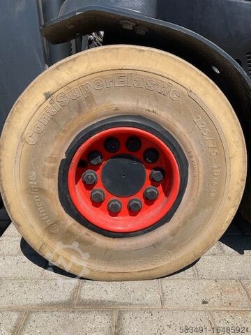 Elektro 4 Rad-Stapler Linde E25R-01