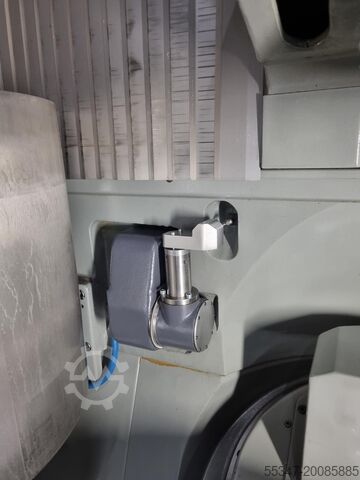 Universal machining center Deckel Maho DMU 50 EVO