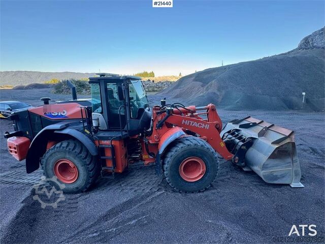 Wheel loader Hitachi ZW310 Wheel Loader with/Bucket. 3400 Hours!
