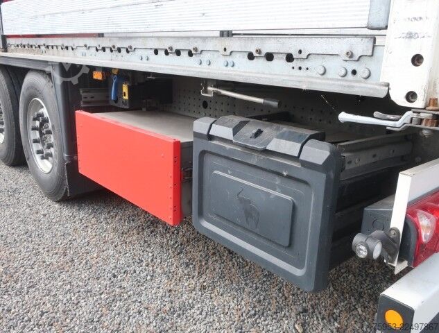 Open semitrailer with tarp Schmitz Cargobull SCS 24 Liftachse Unfall