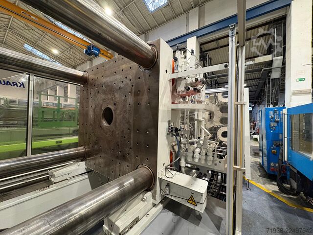Injection molding machine KraussMaffei KM 800-8000 MC