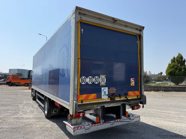Lkw mit Pritsche und hydraulischer Ladebordwand iveco eurocargo 160-250