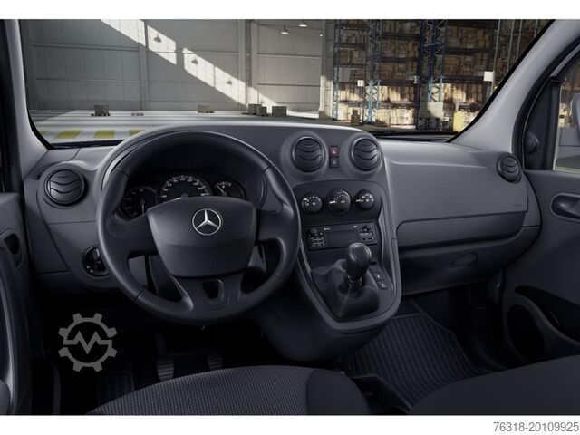 Panel van Mercedes-Benz Citan 111 Kasten 6-Gang Sortimo Regalausbau