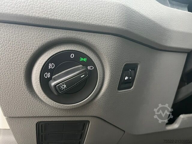 VW Crafter Kasten 4x4 L2H1 - Navi VW Crafter 35 Kasten 4x4 L2H1 - Navi