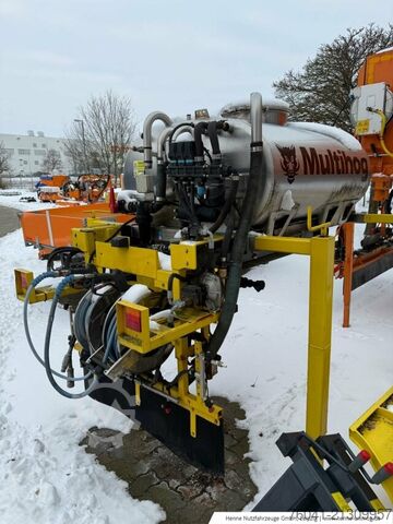 Agricultural machine Multihog Enteisungssprühanlage