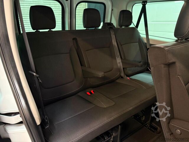 Minibus RENAULT Trafic Style Life 8 Sitze Klima Tempomat LED