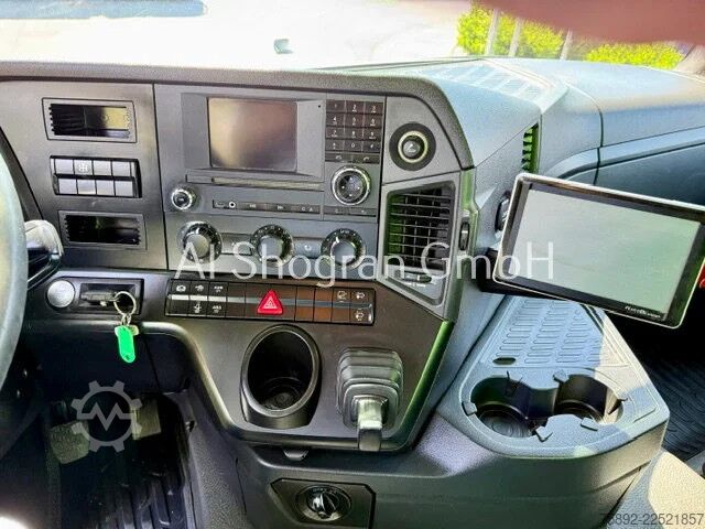 Tipper Mercedes-Benz Arocs 4151 8x4/ 2 x - Seiten Kipper Meiller/Euro6
