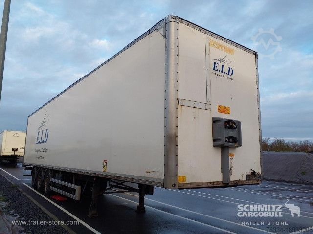 Box semitrailer Fruehauf Semitrailer Dryfreight Standard Porte relevante