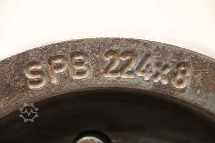 V-belt pulley 8-groove Guss SPB 224-8 (17 mm)