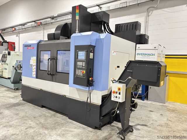 BEARBEITUNGSZENTRUM DOOSAN DNM 650 II