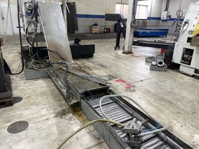 CNC turning and milling center INDEX G200