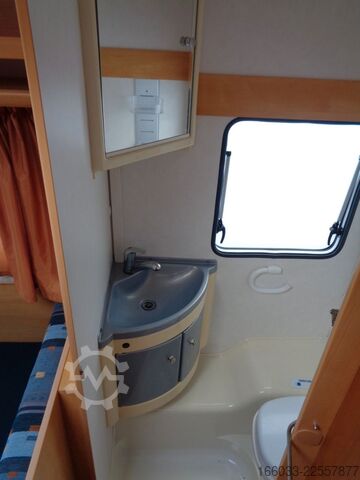 Wohnwagen SUNLIGHT Capron C44D *Vorzelt*