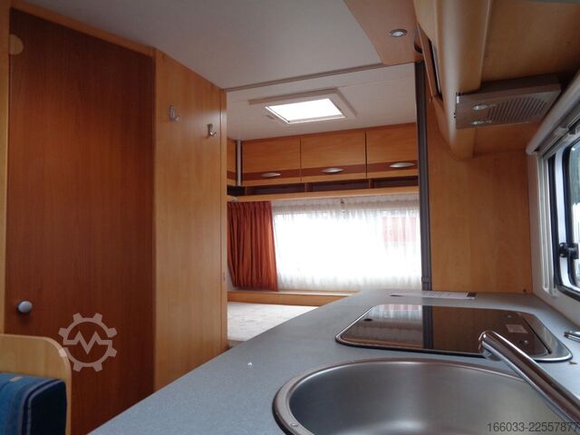 Wohnwagen SUNLIGHT Capron C44D *Vorzelt*