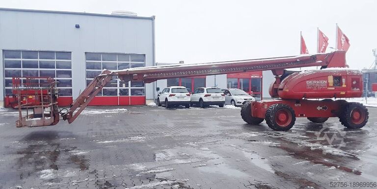 Telescopic boom lift JLG 860 SJ