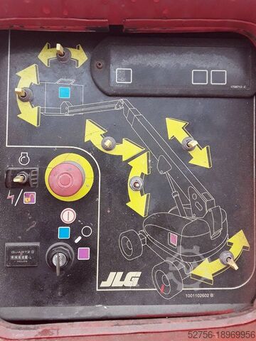 Telescopic boom lift JLG 860 SJ