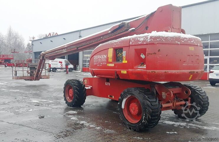 Telescopic boom lift JLG 860 SJ