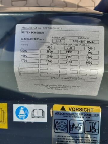 Electric 4-wheel forklift Toyota 9FBH25T