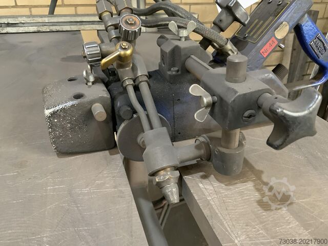 Hand Brennschneidmaschine mit Tisch Zinser Favorit 1