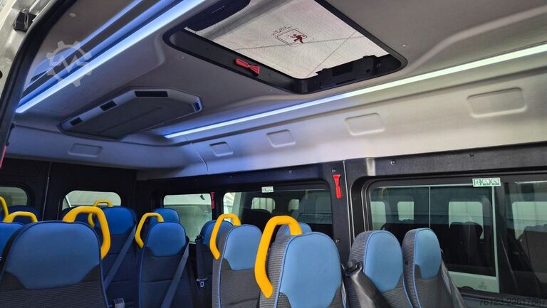 Kleinbus Opel Movano Lord light Lagerfahrzeug Stock 18 SS