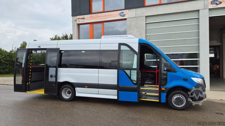 Kleinbus MERCEDES-BENZ Sprinter 517 Heckniederflur Vorlauffahrzeug