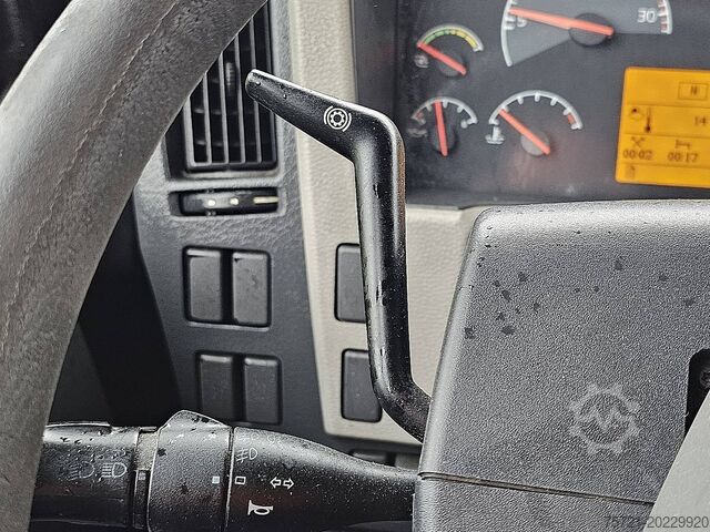 Suitcase VOLVO FE 250.18