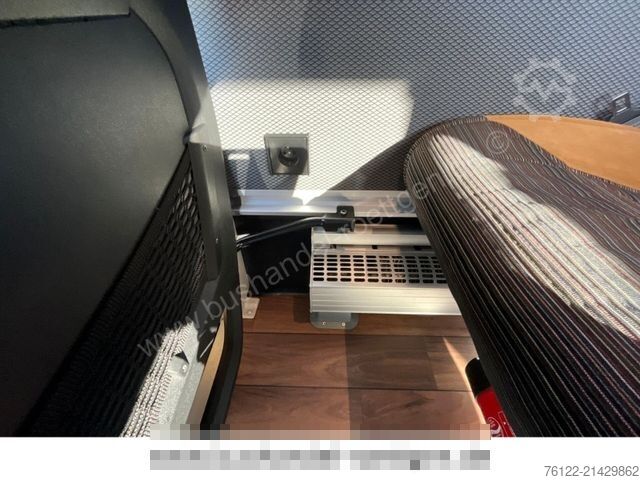 Motor coach MERCEDES-BENZ Tourismo 16 RHD/516/R08/Spannungswandler