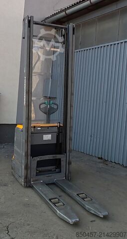 Pallet Stackers Jungheinrich EJC 214 4.1m/ 2019y/ 3108mh Batt2025