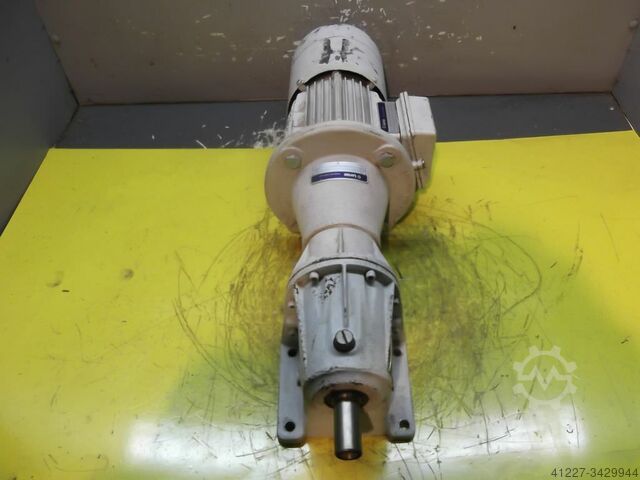 Winding motor TA = 5 Nm 60 rpm Lenze 08 LF 12