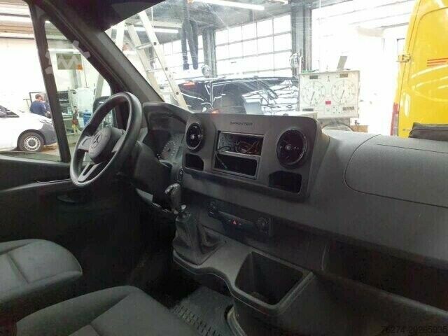 Panel van Mercedes-Benz Sprinter 211 CDI