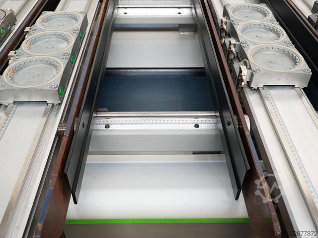 Bearbeitungszentrum BIESSE Rover 24 XL