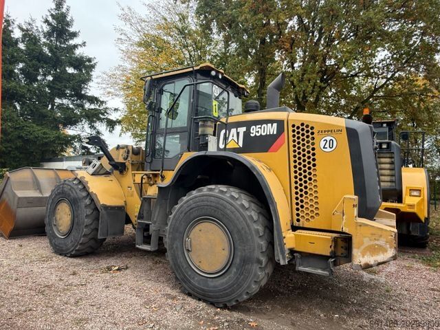 Wheel loader CATERPILLAR 950 M