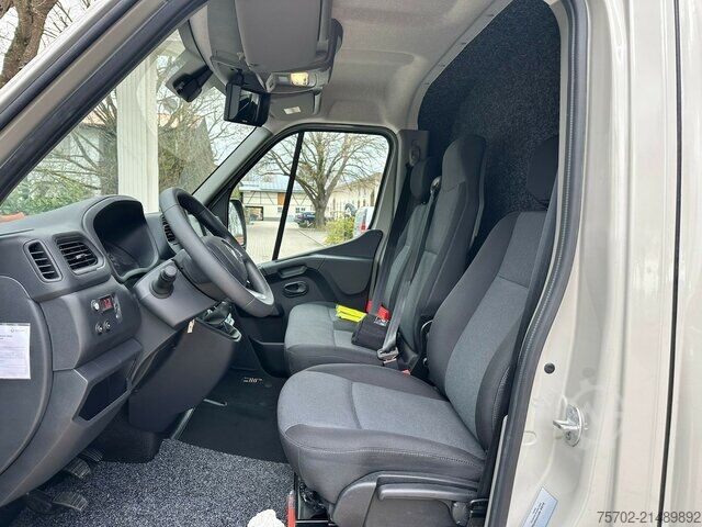 Van Renault Master Haras 1-2 Pferde