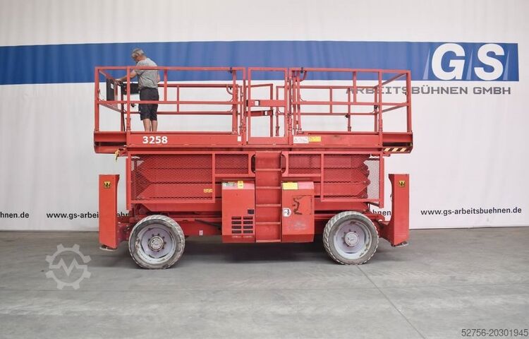 Scherenhebebühne Genie GS 4390 RT