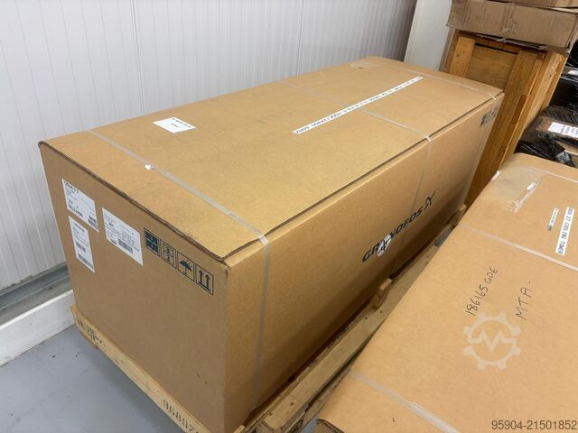 Neue Grundfos Mehrstufenpumpe New Grundfos Vertical, multistage centri CRE 64-3-2 A-F-A-E-HQQE