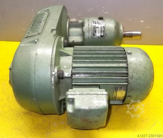 Adjustable gear motor 0.75 kW 35-189 rpm Lenze 155-ZNA0-80-4