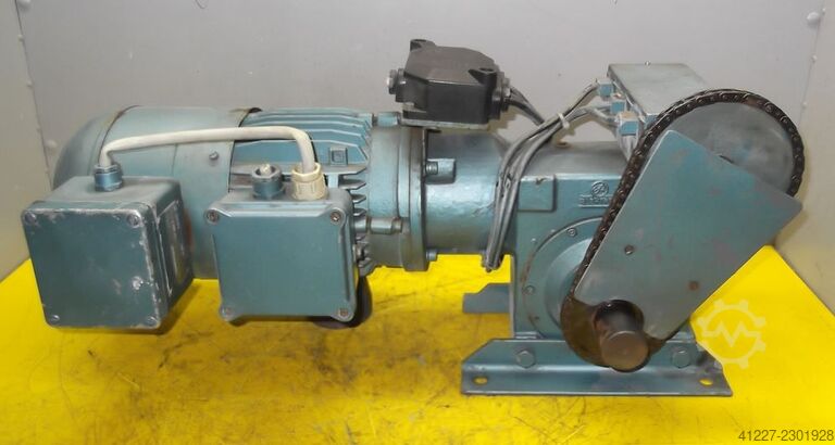 Gear motor 1.1 kW rpm HEW EXF90S/4-B2
