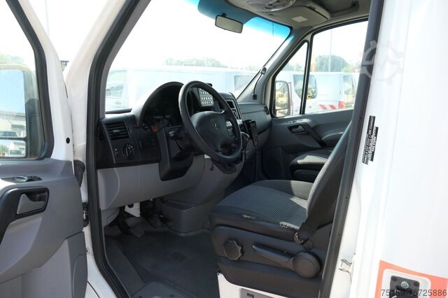 Feuerwehrfahrzeug mercedes-benz Sprinter 316 CDI KLIMA Krankenwagen