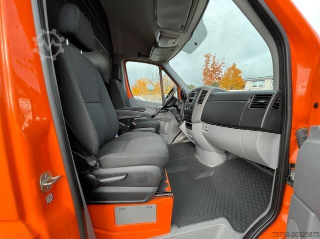 High top van MERCEDES-BENZ Sprinter 314 CDI KA/ L2H2/ AC/ AHK/ Werkstatt