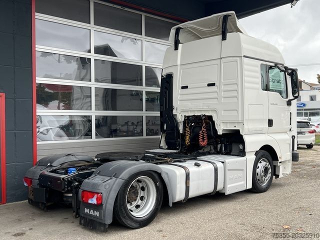 Volume tractor unit MAN TGX 18.440 XLX MEGA Klimaauto Motorbremse 2xTank