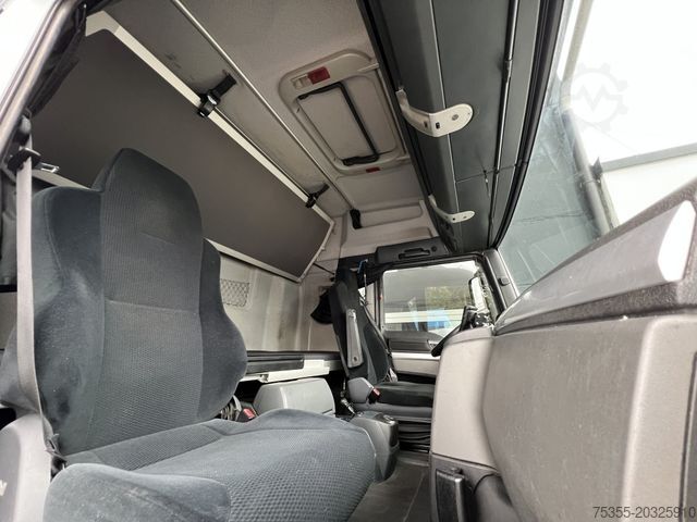 Volume tractor unit MAN TGX 18.440 XLX MEGA Klimaauto Motorbremse 2xTank
