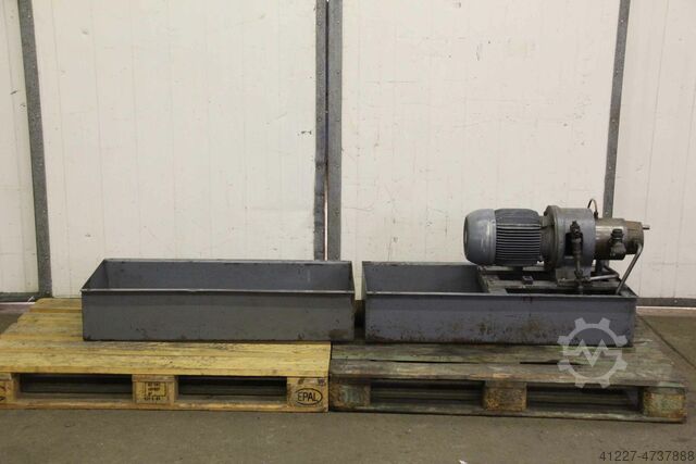 Kühlwasserpumpe Forst-Enor mit Behälter