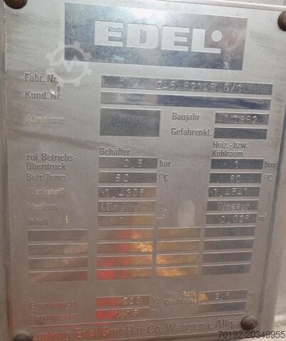 1000 Liter heiz-/kühlbarer Behälter aus V2A Edel 7307