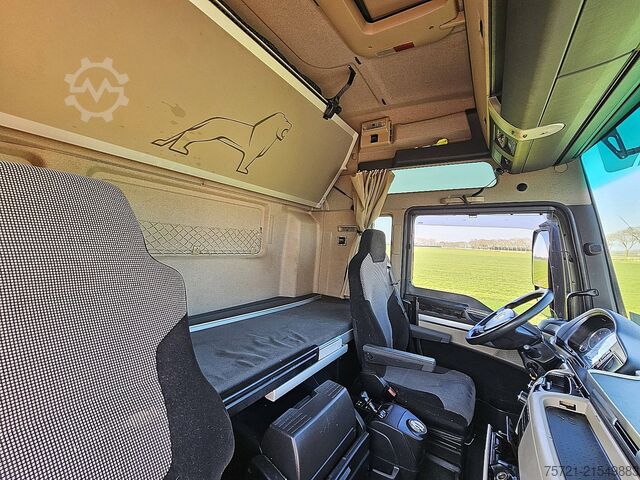 Standard-SZM MAN 18.460 TGX