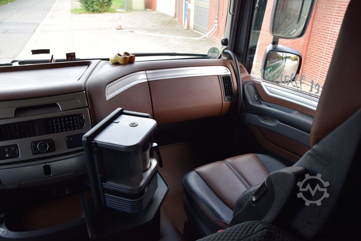 Standard tractor unit Daf XF 530 FT Retarder Leder Standklima Hydraulik