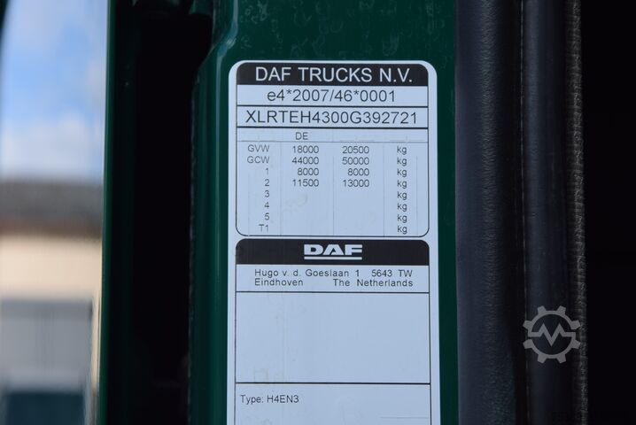 Standard tractor unit Daf XF 530 FT Retarder Leder Standklima Hydraulik