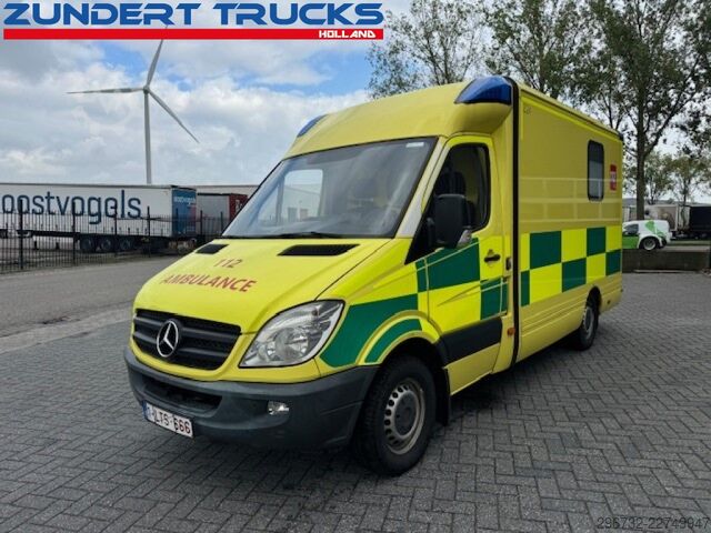 Rettungswagen Mercedes-Benz SPRINTER 316 CDI AMBULANCE