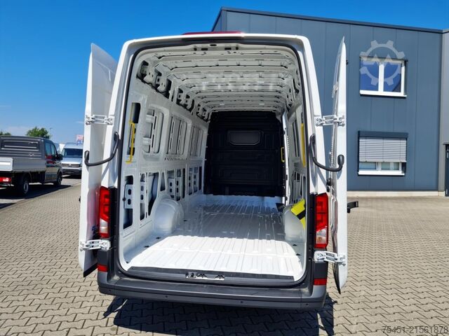 High top van VW Crafter 35 Kasten TDI L4H3 LED PDC KLIMA