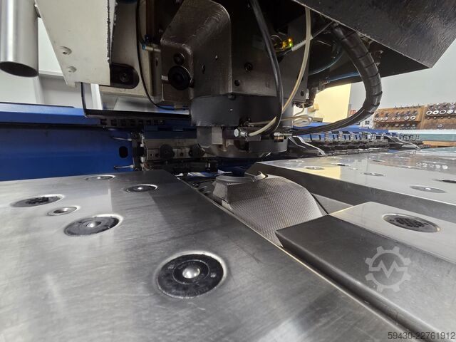 Punching press TRUMPF TruMatic 200 R
